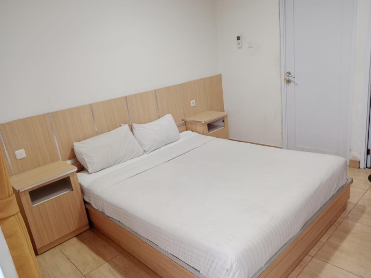 Macan Kumbang Residence Palembang Exterior foto