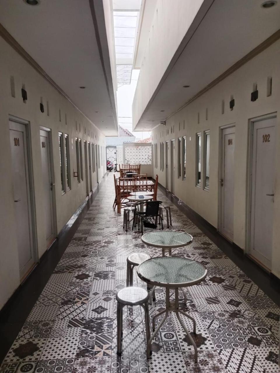 Macan Kumbang Residence Palembang Exterior foto
